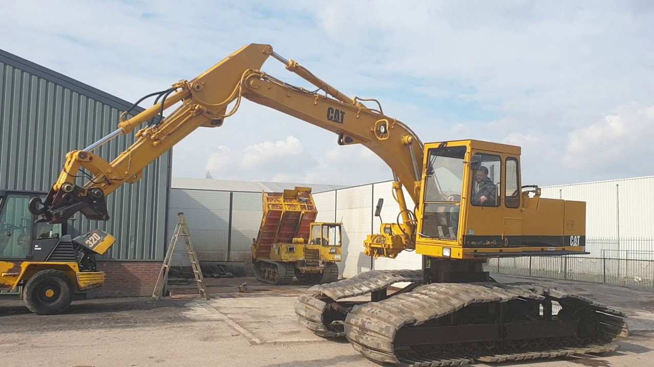 205 Caterpillar excavator